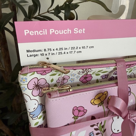MIFFY Pencil Pouch Set 2 Pieces Flowers Medium Large Zipper Bags Stationery NWT - Picture 2 of 10
